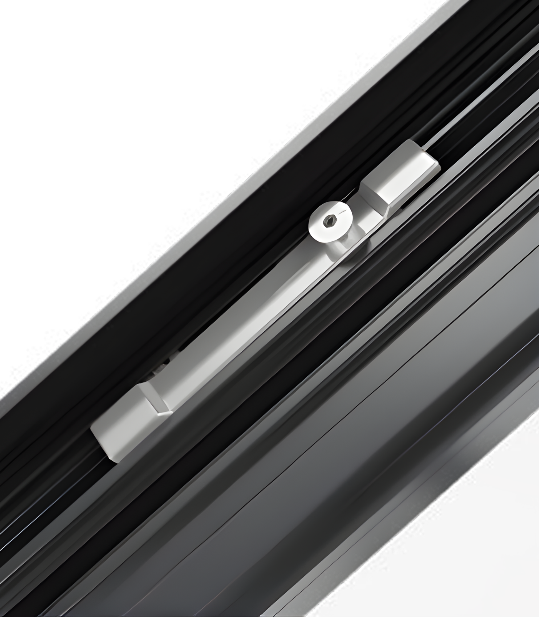 VLX 80 Awning Window in Los Angeles, CA | Westlight Windows & Doors - detail 4